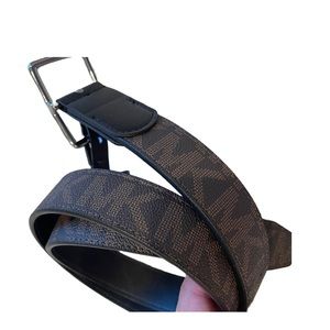 Michael Kors belt.😍